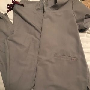 Figs scrub set-Cement